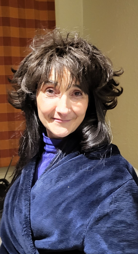 Tania Oriol (pen name) Pearce (marri