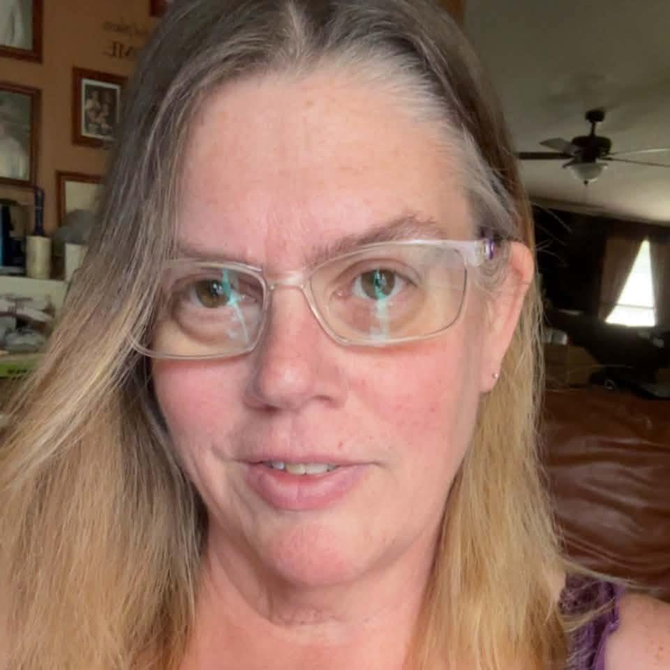 Shelley Armstrong